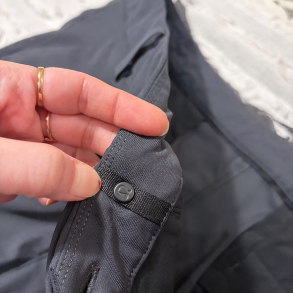 Lululemon ABC Pants Mens 34x25 Obsidian Classic-Fit 5 Pocket Warpstreme LM5710S - Picture 4 of 11